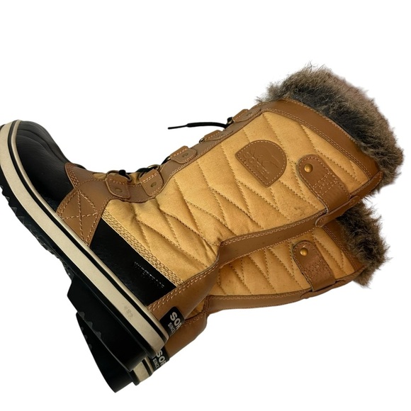 Sorel Tofino II' Faux Fur Lined Waterproof lace up Boot women’s size 9. - Picture 6 of 7